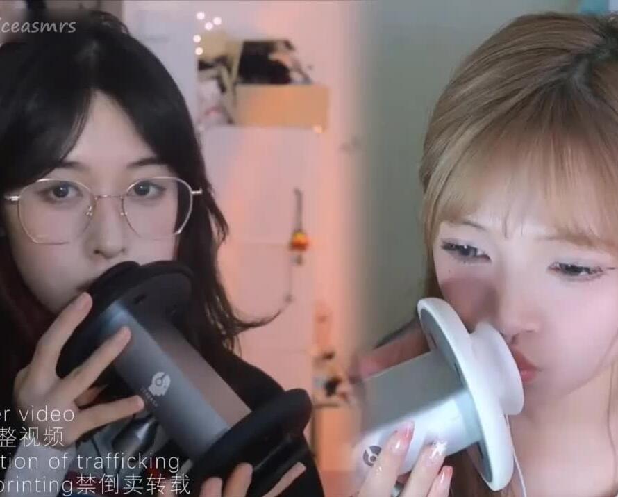 其实不是椰子啦和辣不辣Hyo 双人舔耳